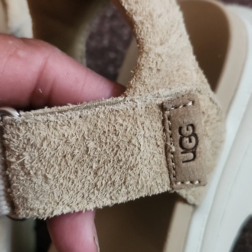 UGG White and Tan Sandals with Padded Straps - Picture 3 of 11